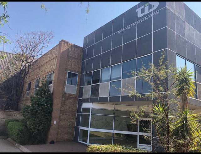 INDUSTRIAL PROPERTY TO RENT IN HALFWAY HOUSE